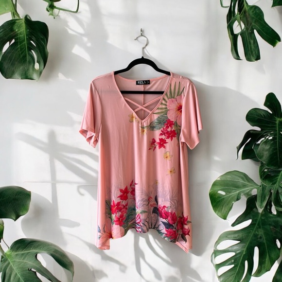 FREE w/Purchase - ECLA Light Pink Tropical Floral Print Top *see description - Picture 4 of 11